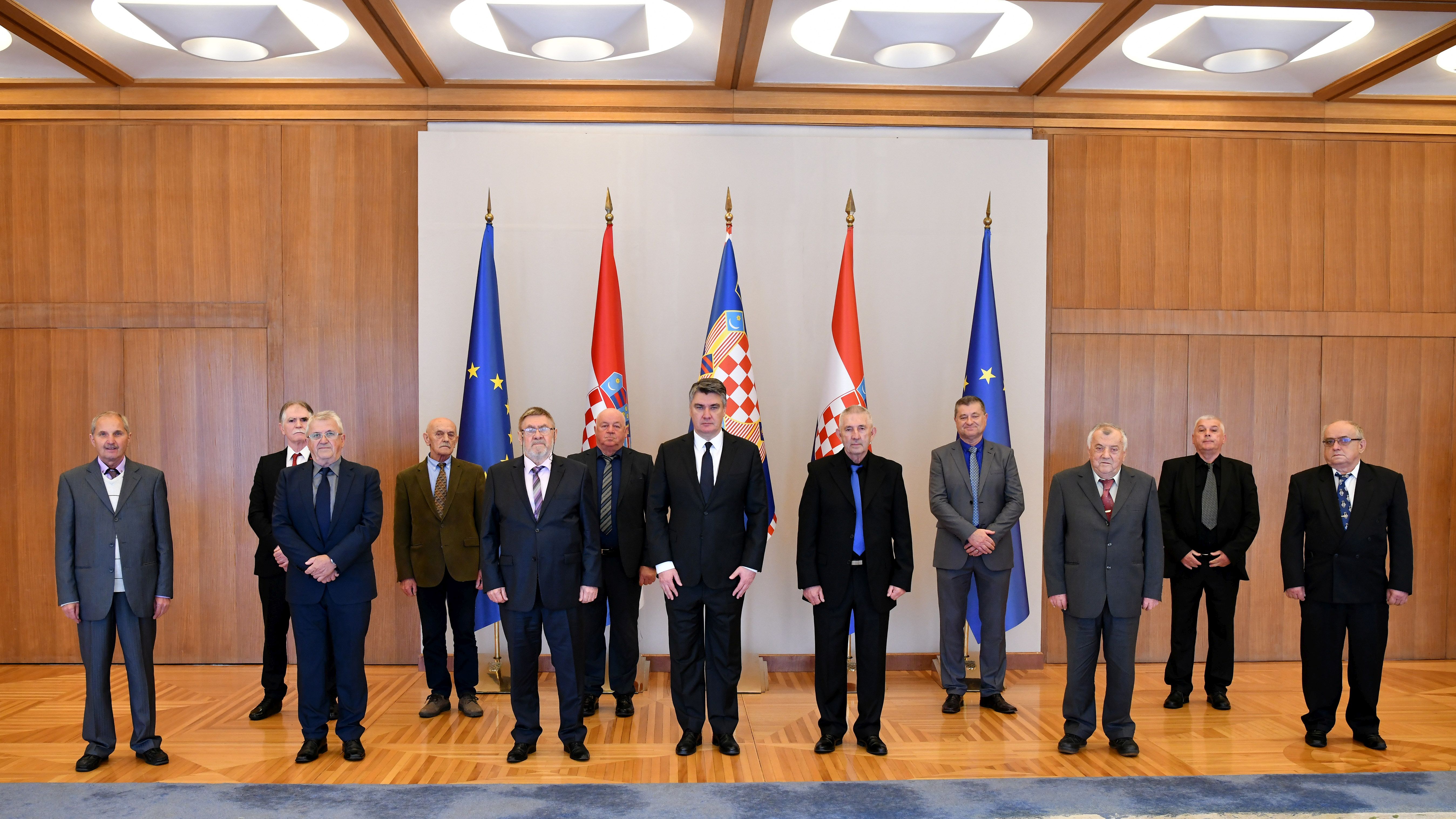 Predsjednik Milanovi Razgovarao S Predstavnicima Kluba 138 Brigade HV 